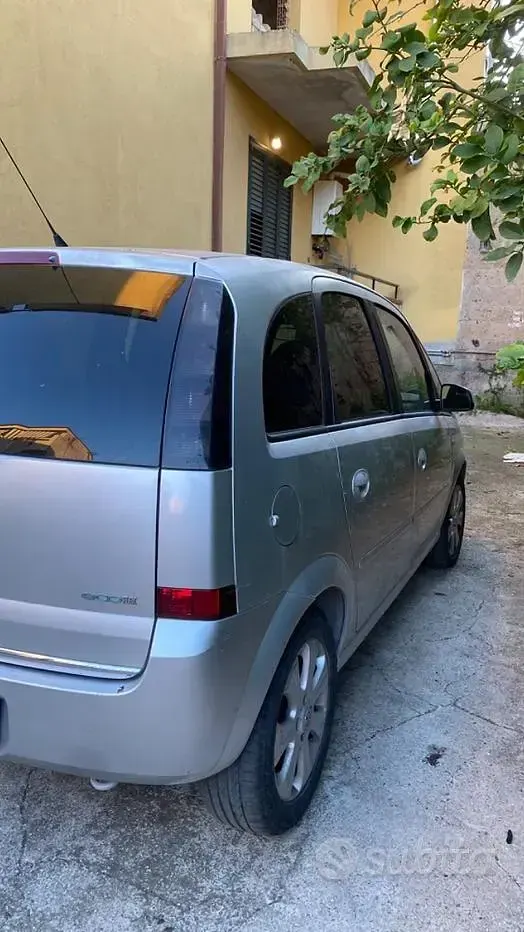 Usata Opel Meriva 75 CV (55 kW) 2008 Grigio Monovolume