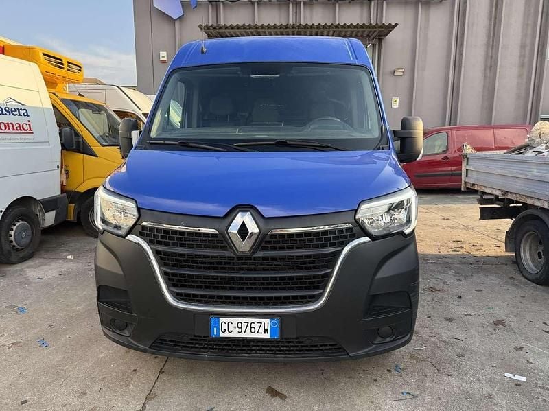 Usata Renault Master 136 CV (100 kW) 2020 Blu/azzurro Monovolume