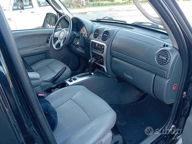 Usata Jeep Cherokee Limited 163 CV (119 kW) 2007 Nero SUV