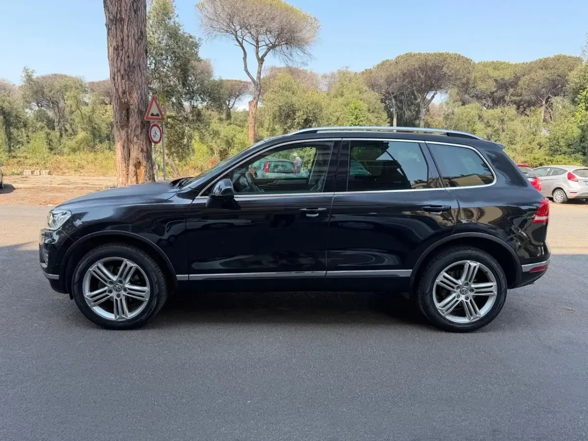 Usata VW Touareg Executive 203 CV (149 kW) 2017 Nero SUV
