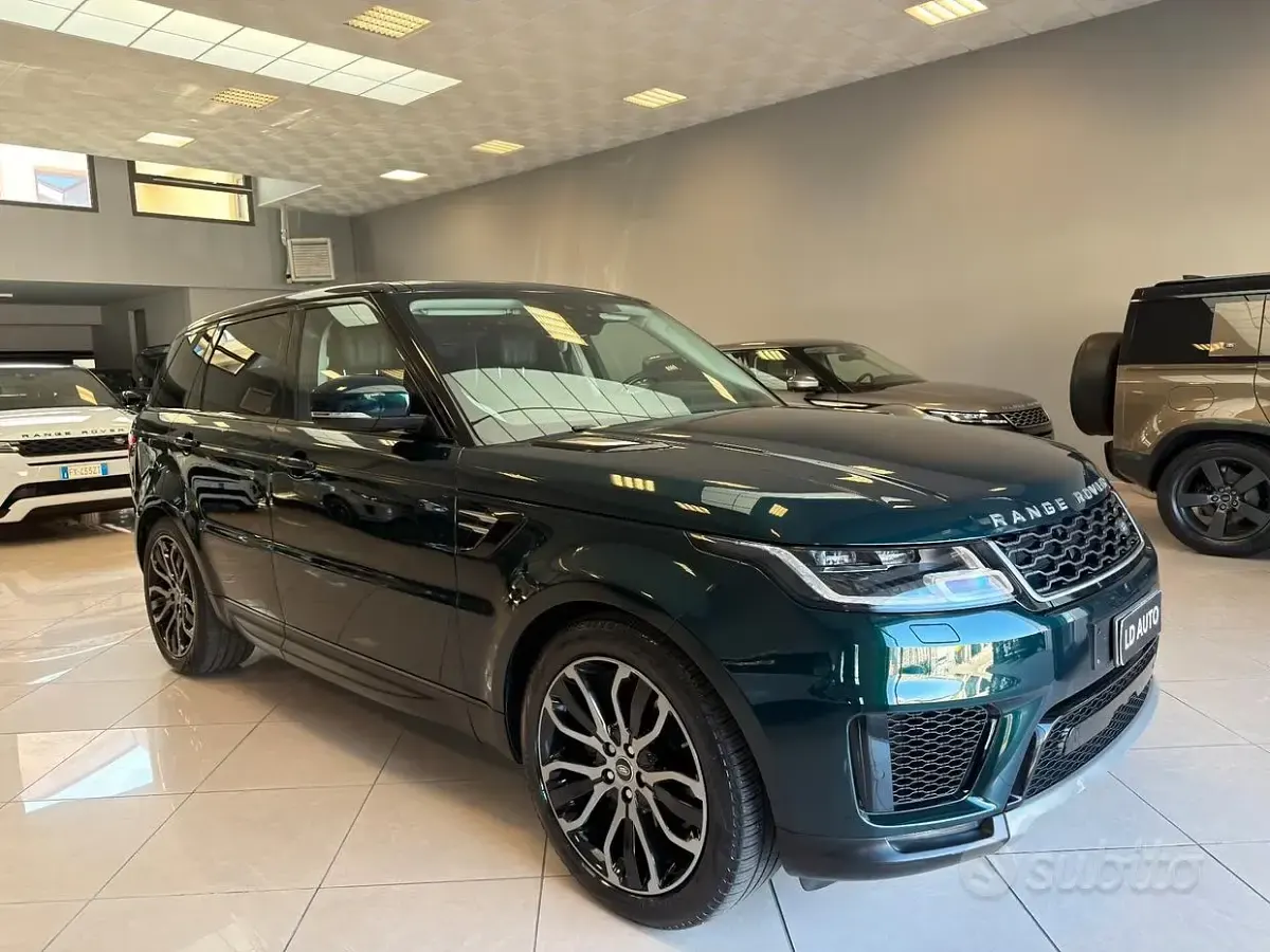 Käytetty Land Rover Range Rover Sport HSE Dynamic 249 HP (183 kW) 2018 Vihreä Katumaasturi