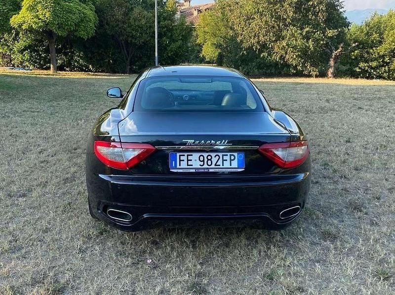 Usata Maserati Granturismo 450 CV (330 kW) 2011 Nero Coupé