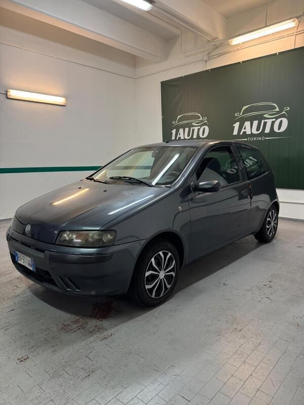 Usata Fiat Punto 80 CV (58 kW) 2001 Grigio Utilitaria
