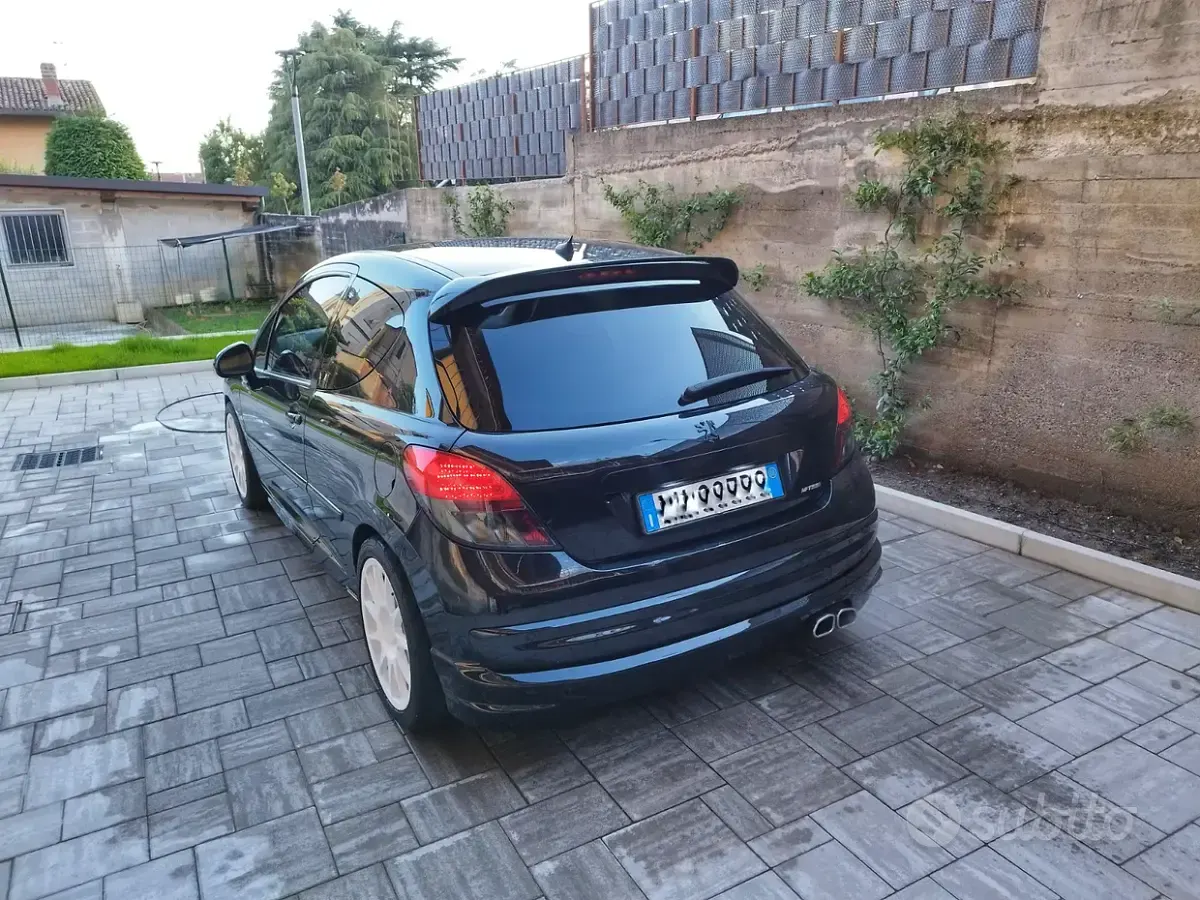 Usata Peugeot 207 GTi 174 CV (127 kW) 2008 Nero Berlina