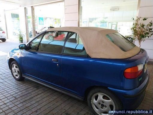 Blu metallizzato Usata 1995 Fiat Punto Cabriolet Cabrio | 4000 € - Immagine 1/4