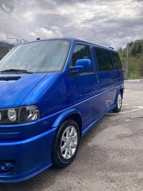 Usata VW Multivan 175 CV (128 kW) 2000 Blu/azzurro Furgone