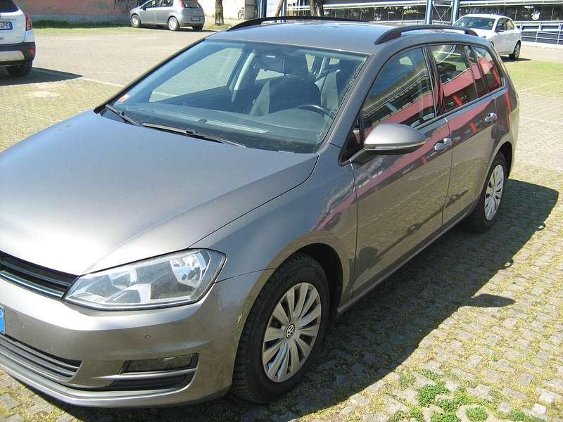 Usata VW Golf VII Comfortline 105 CV (77 kW) 2014 Grigio Station wagon