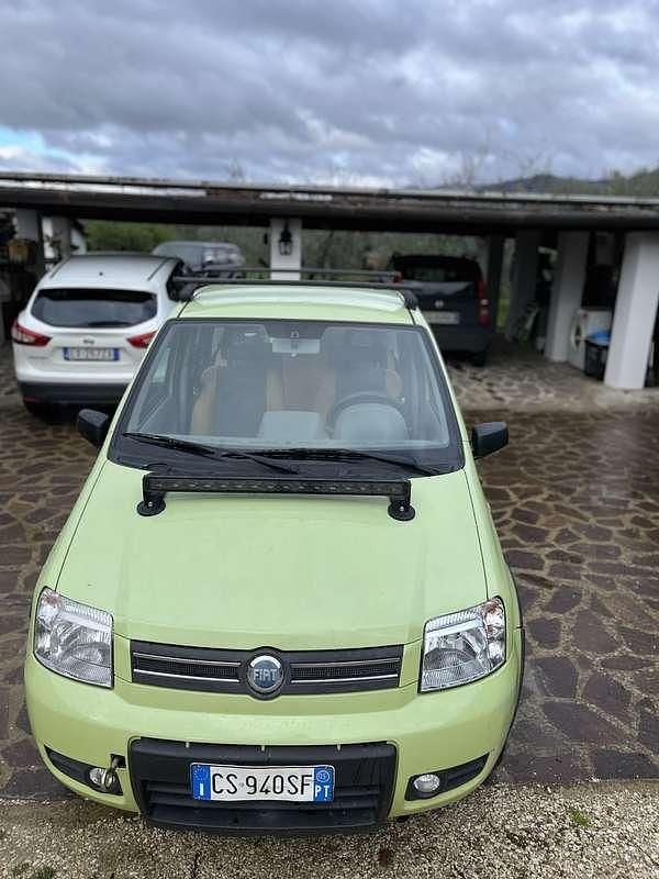 Usata Fiat Panda 4x4 Climbing 60 CV (44 kW) 2005 Utilitaria