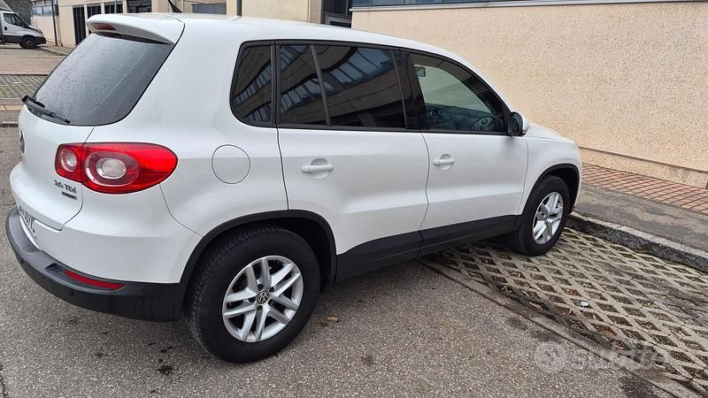 Usata VW Tiguan 140 CV (102 kW) 2011 Bianco SUV