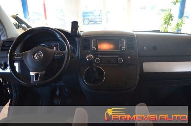 Begagnad VW Multivan Cup 180 HK (132 kW) 2015 Blå Van