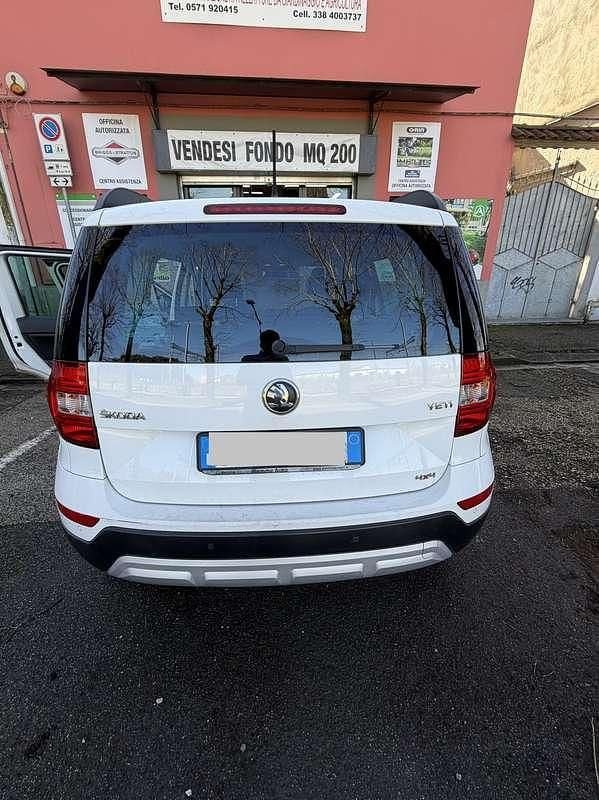 Usata Skoda Yeti Adventure 140 CV (102 kW) 2014 Bianco SUV