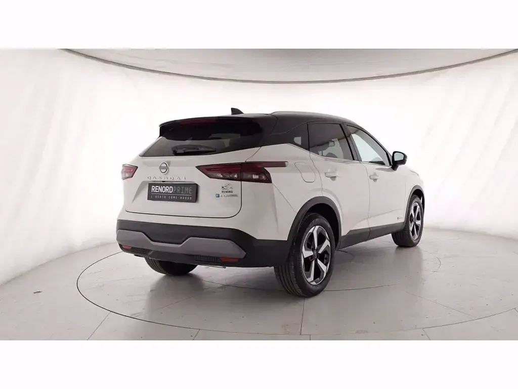 Usata Nissan Qashqai N-Connecta 158 CV (116 kW) 2023 Bianco SUV