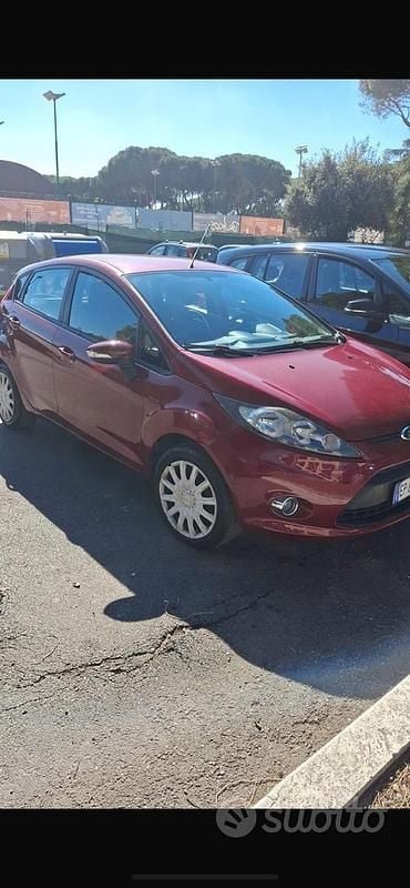 Usata Ford Fiesta 2013 Rosso Utilitaria