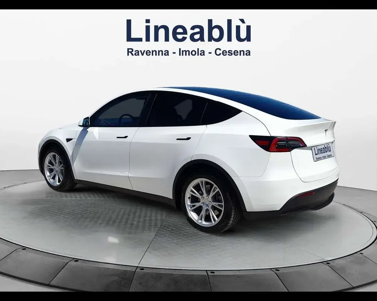 Occasion Tesla Model Y RWD 88 kW (120 ch) 2023 Blanc SUV
