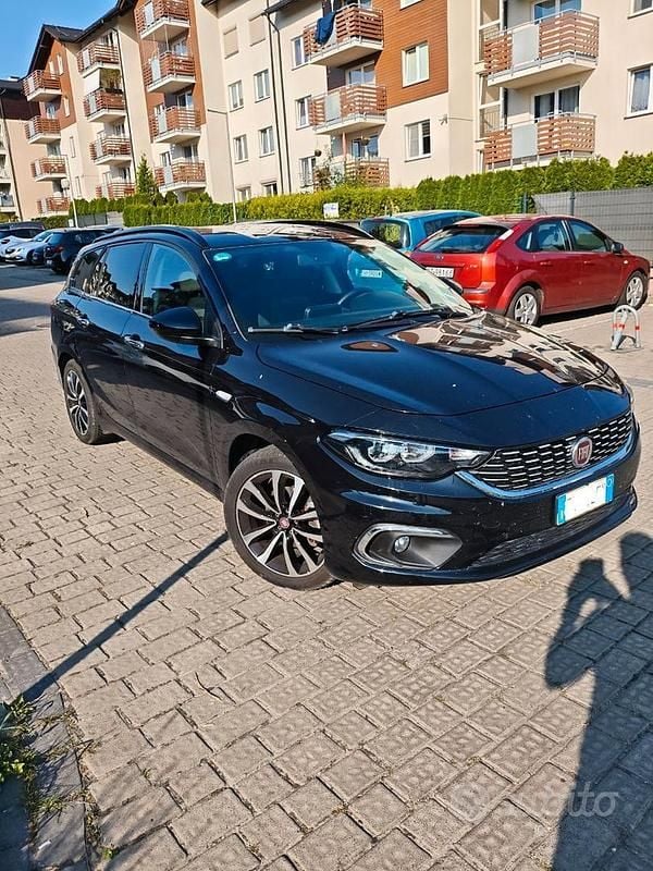 Usata Fiat Tipo Lounge 120 CV (88 kW) 2018 Nero Station wagon