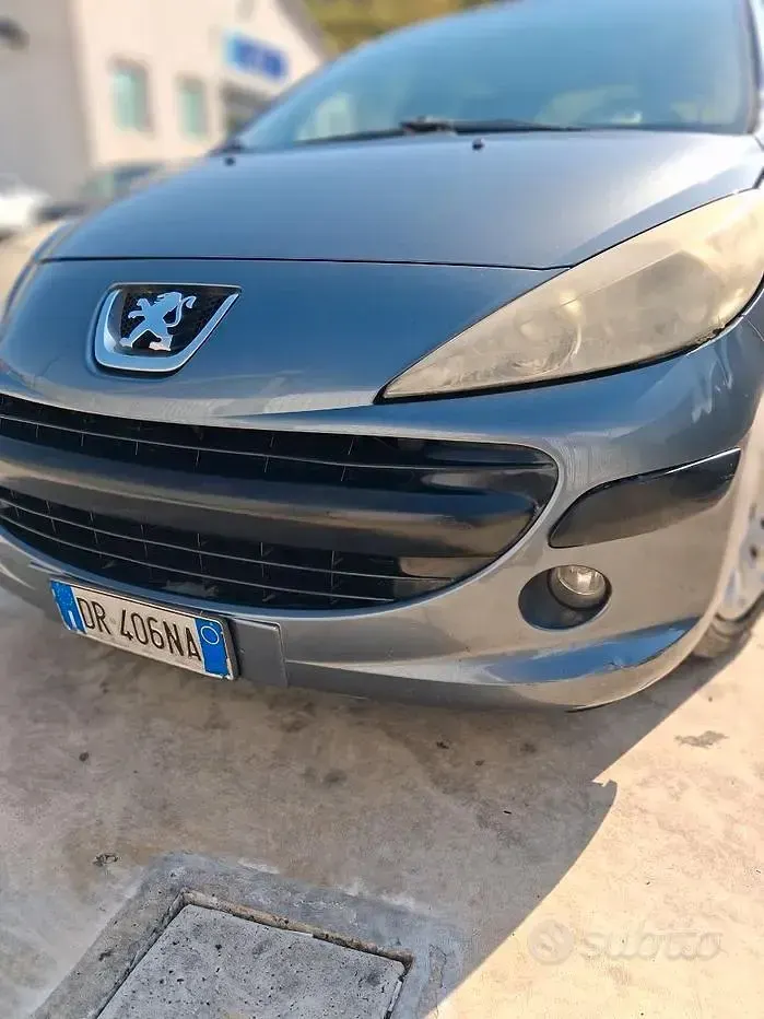 Usata Peugeot 207 73 CV (53 kW) 2008 Grigio Berlina