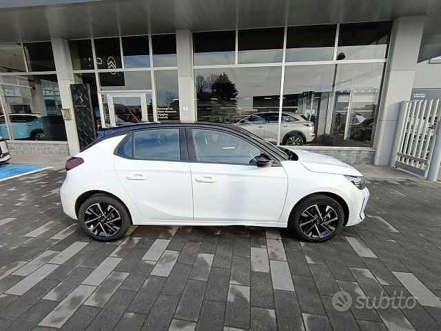 Usata Opel Corsa 101 CV (74 kW) 2025 Bianco Utilitaria