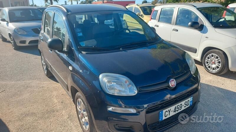 Usata Fiat Panda Lounge 69 CV (50 kW) 2013 Blu Utilitaria