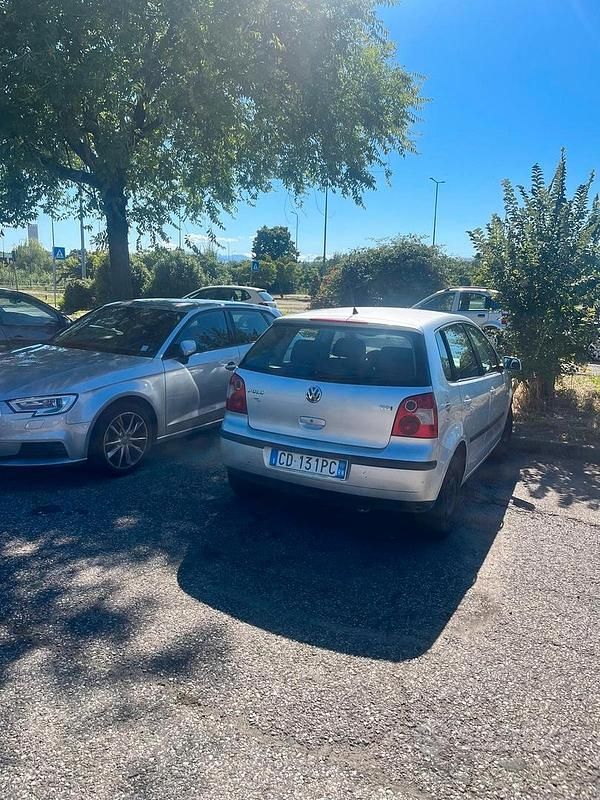 Usata VW Polo 48 CV (35 kW) 2002 Grigio Berlina