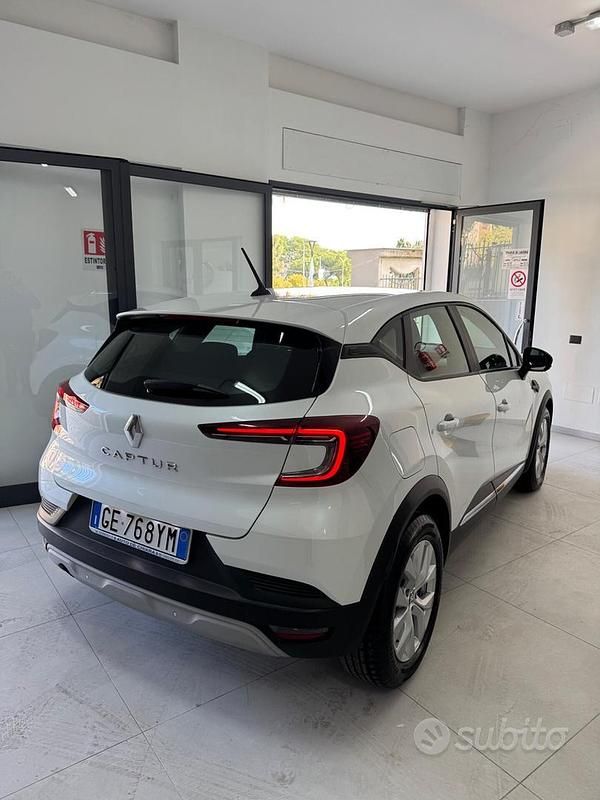Usata Renault Captur Initiale Paris 116 CV (85 kW) 2021 Bianco SUV