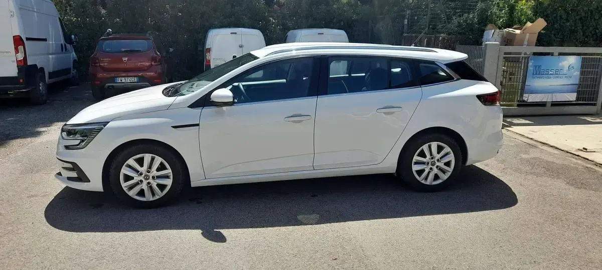 Usata Renault Mégane IV Business 116 CV (85 kW) 2021 Station wagon