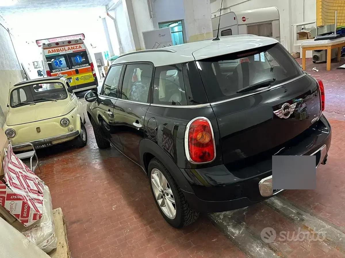 Usata Mini Countryman 111 CV (81 kW) 2012 Nero SUV