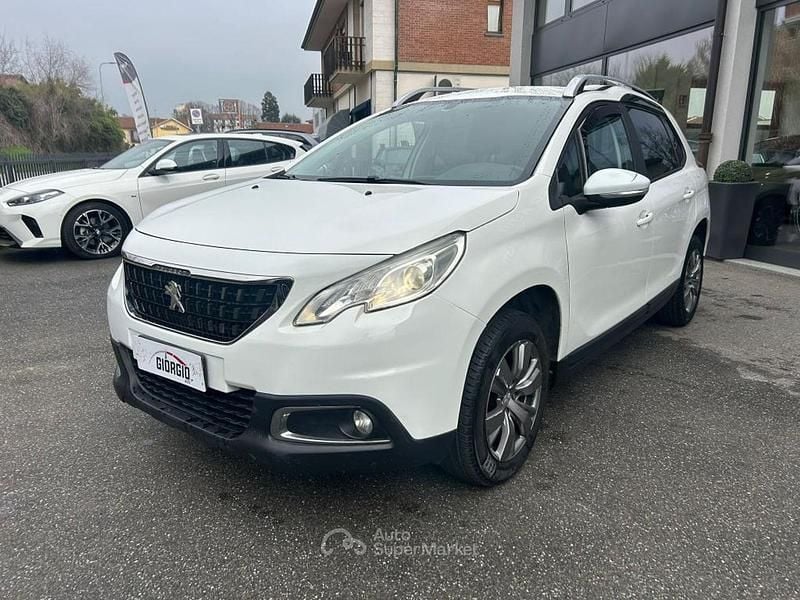 Usata Peugeot 2008 Active 82 CV (60 kW) 2016 Bianco SUV