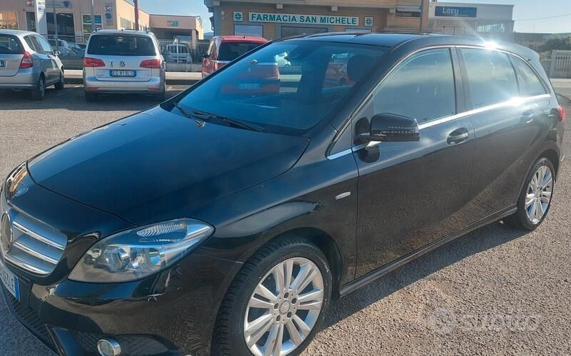 Usata Mercedes B180 Executive 109 CV (80 kW) 2011 Nero Monovolume