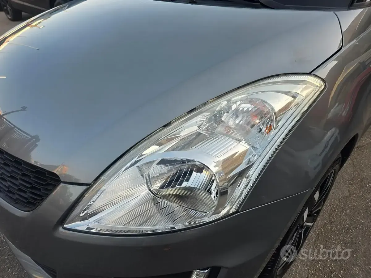 Usata Suzuki Swift 90 CV (66 kW) 2014 Grigio Utilitaria