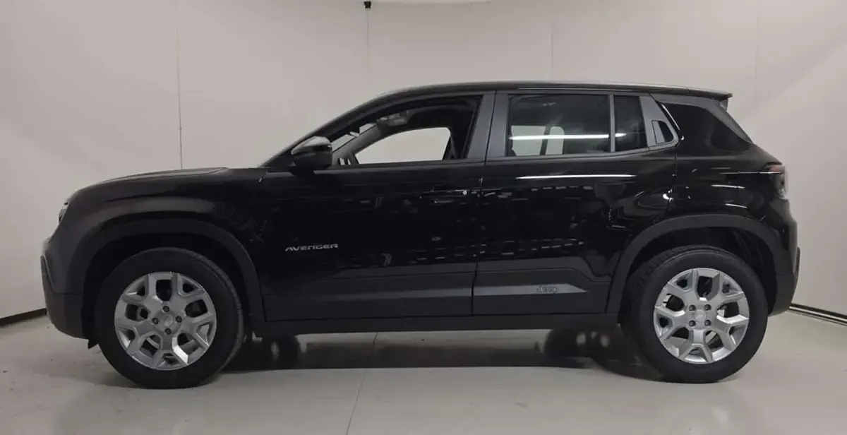 Usata Jeep Avenger Altitude 101 CV (74 kW) 2023 Nero SUV
