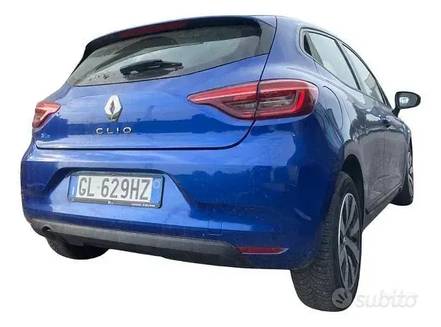 Usata Renault Clio V Equilibre 90 CV (66 kW) 2022 Blu Berlina