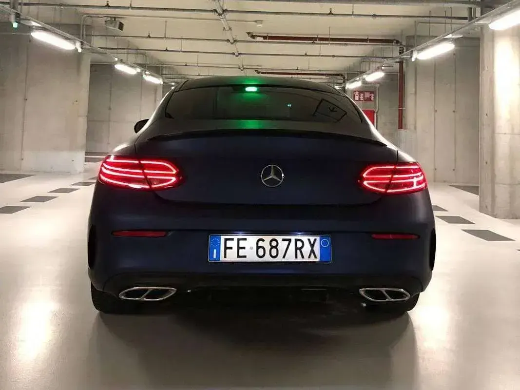 Usata Mercedes C250 Premium Plus 204 CV (150 kW) 2016 Nero Coupé