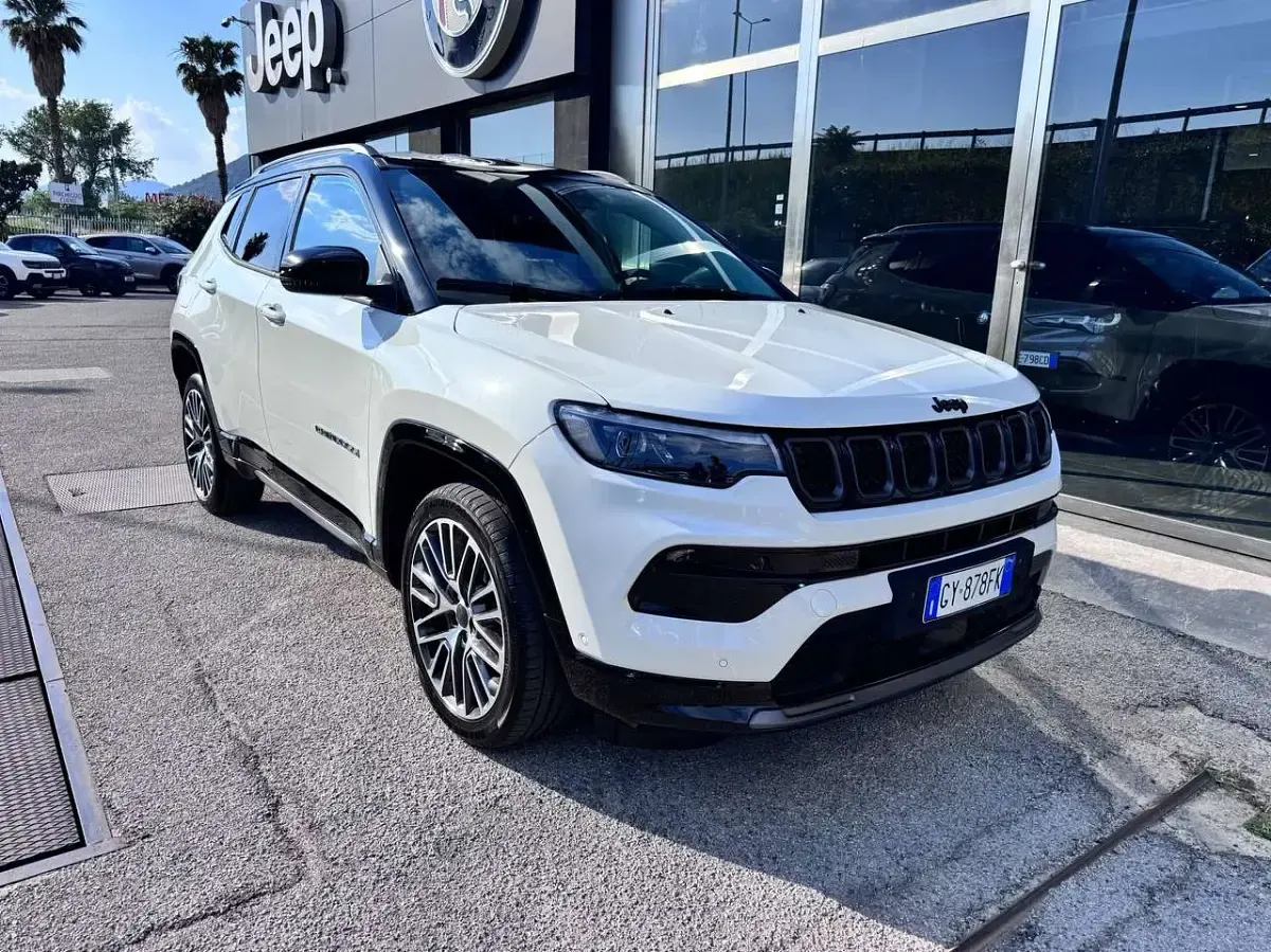 Usata Jeep Compass Summit 131 CV (96 kW) 2025 Bianco SUV