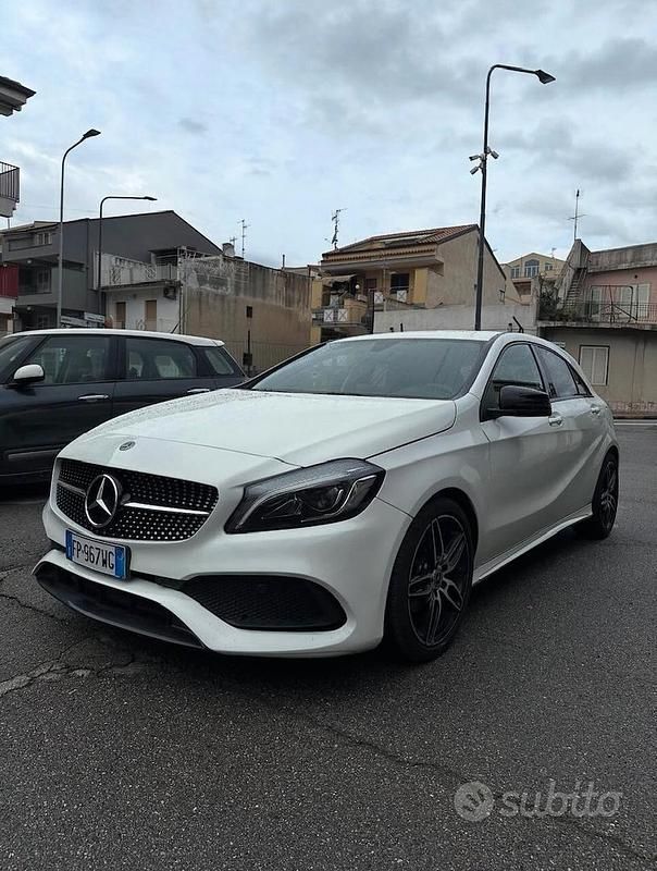 Usata Mercedes A180 Premium 108 CV (79 kW) 2018 Bianco Berlina