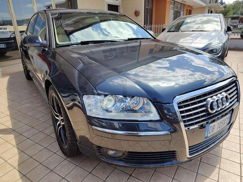 Usata Audi A8 326 CV (239 kW) 2006 Grigio Berlina