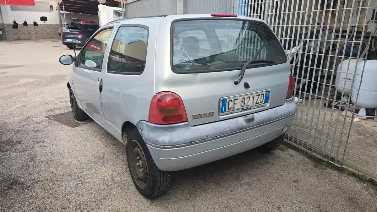 Usata Renault Twingo Expression 75 CV (55 kW) 2003 Argento Utilitaria