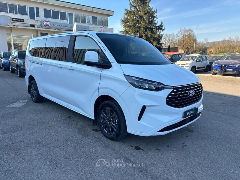 Nuova Ford Tourneo Custom Titanium 136 CV (100 kW) 2026 Bianco Furgone