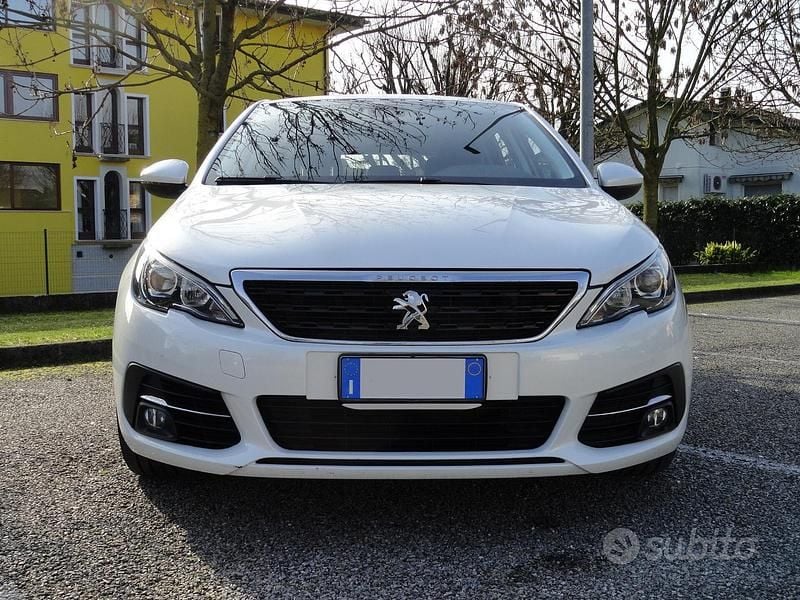 Usata Peugeot 308 Allure 130 CV (95 kW) 2019 Bianco Station wagon