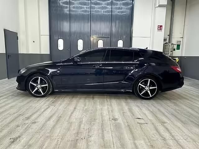 Usata Mercedes CLS250 Premium 204 CV (150 kW) 2016 Blu/azzurro Station wagon