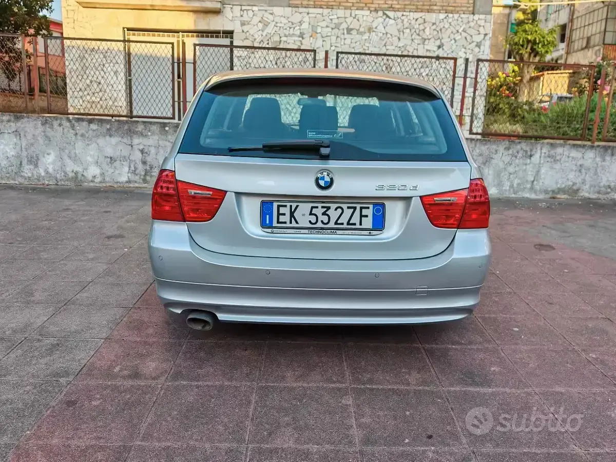 Usata BMW 320 Efficient Dynamics 184 CV (135 kW) 2011 Station wagon