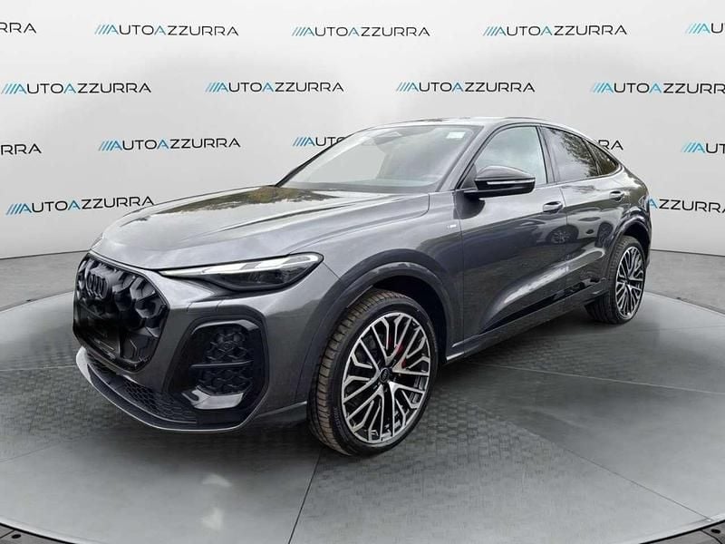 Grigio Nuova 2025 Audi Q5 S-Line SUV | 70.900 € (Super prezzo) - Immagine 1/4