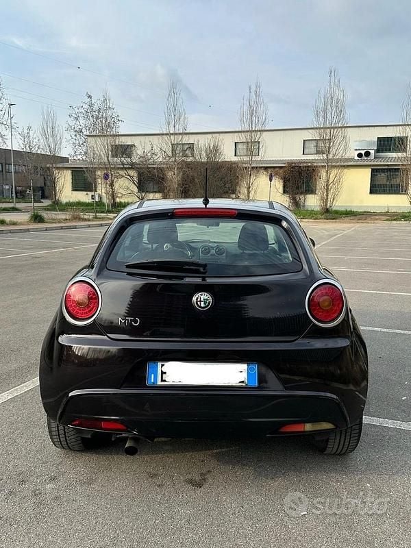 Usata Alfa Romeo MiTo 78 CV (57 kW) 2014 Nero Utilitaria