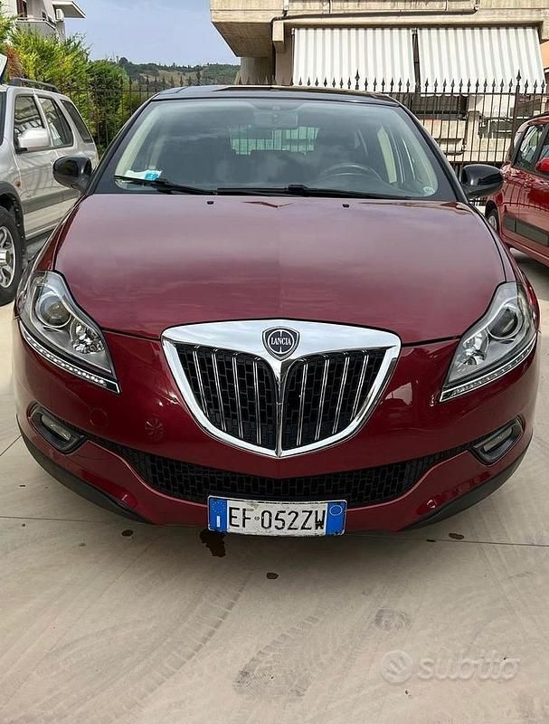 Usado Lancia Delta 2015 Rojo Utilitario
