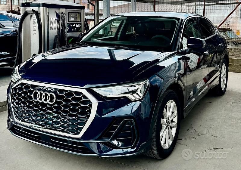 Usata Audi Q3 Sportback S-Line 150 CV (110 kW) 2019 Blu SUV