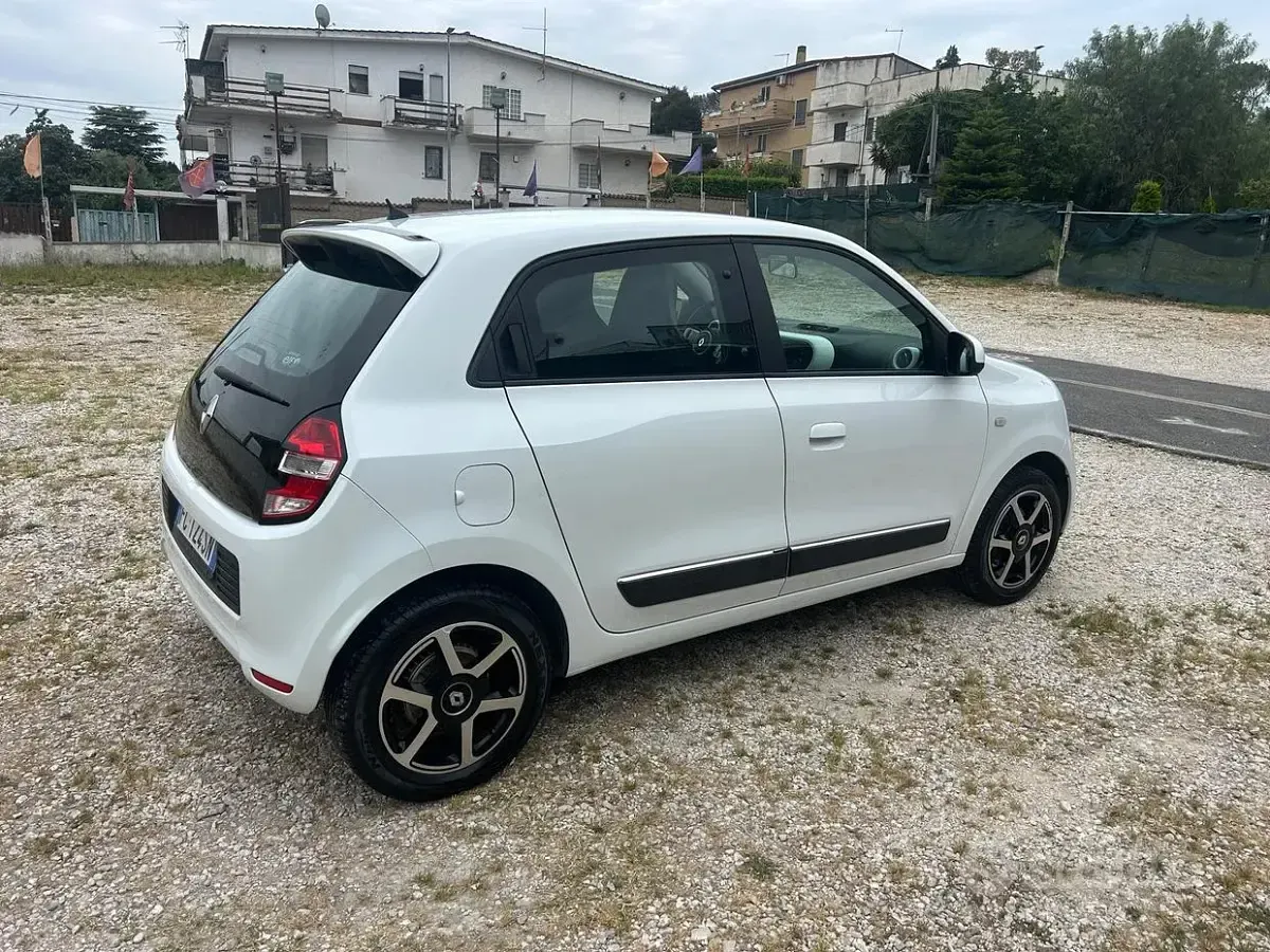 Gebraucht Renault Twingo 90 PS (66 kW) 2016 Weiß Kleinwagen