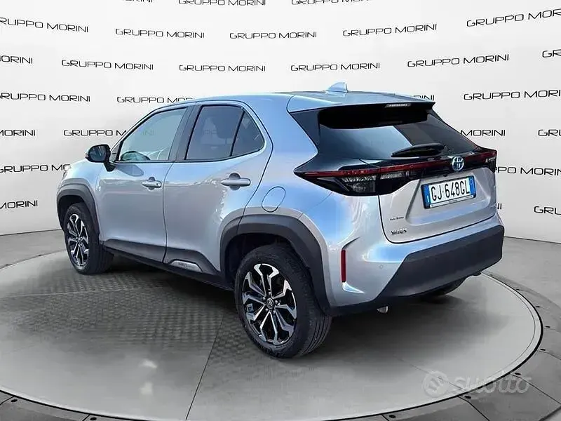 Usata Toyota Yaris Cross Trend 116 CV (85 kW) 2022 Grigio SUV
