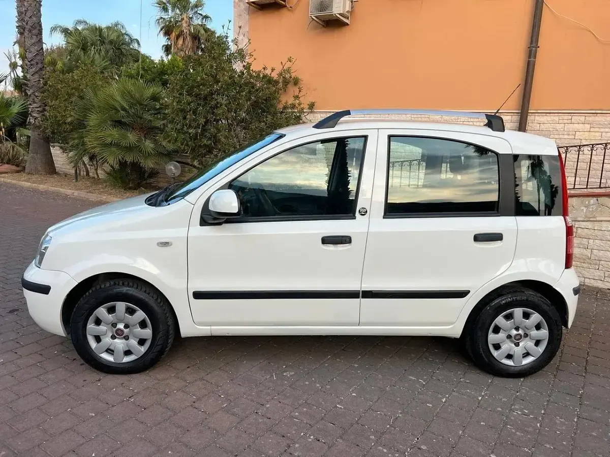 Usata Fiat Panda Dynamic 75 CV (55 kW) 2011 Bianco Utilitaria