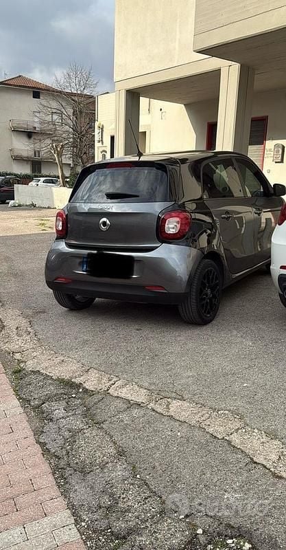Usata Smart ForFour 71 CV (52 kW) 2016 Utilitaria