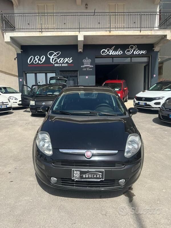 Usata Fiat Punto Evo Dynamic 95 CV (69 kW) 2010 Nero Utilitaria