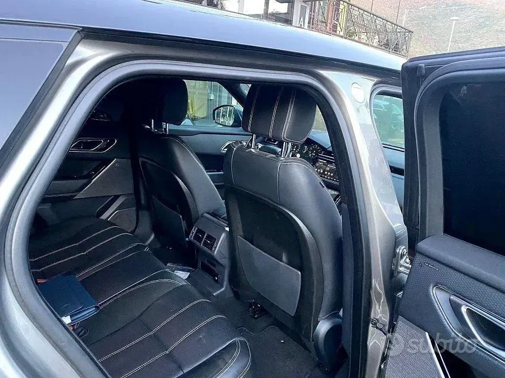 Usata Land Rover Range Rover Velar SE Dynamic 300 CV (220 kW) 2018 Nero SUV